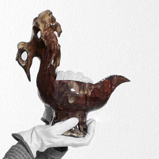 Keramik von Arno Lehmann, „Der Vogel und sein Herz“ aus dem Jahre 1953, © Regina Spitz